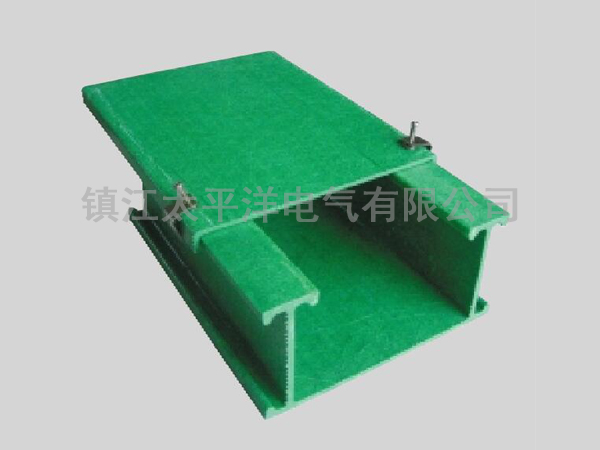 玻璃(li)鋼槽式(shi)橋架(工(gong)字邊)